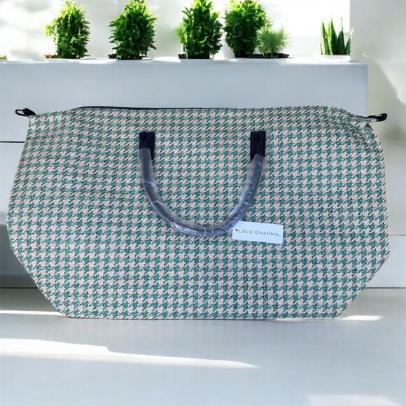 New Lulu Dharma Weekender Travel Crossbody Bag Green/Brown Houndstooth NWT - Picture 4 of 9